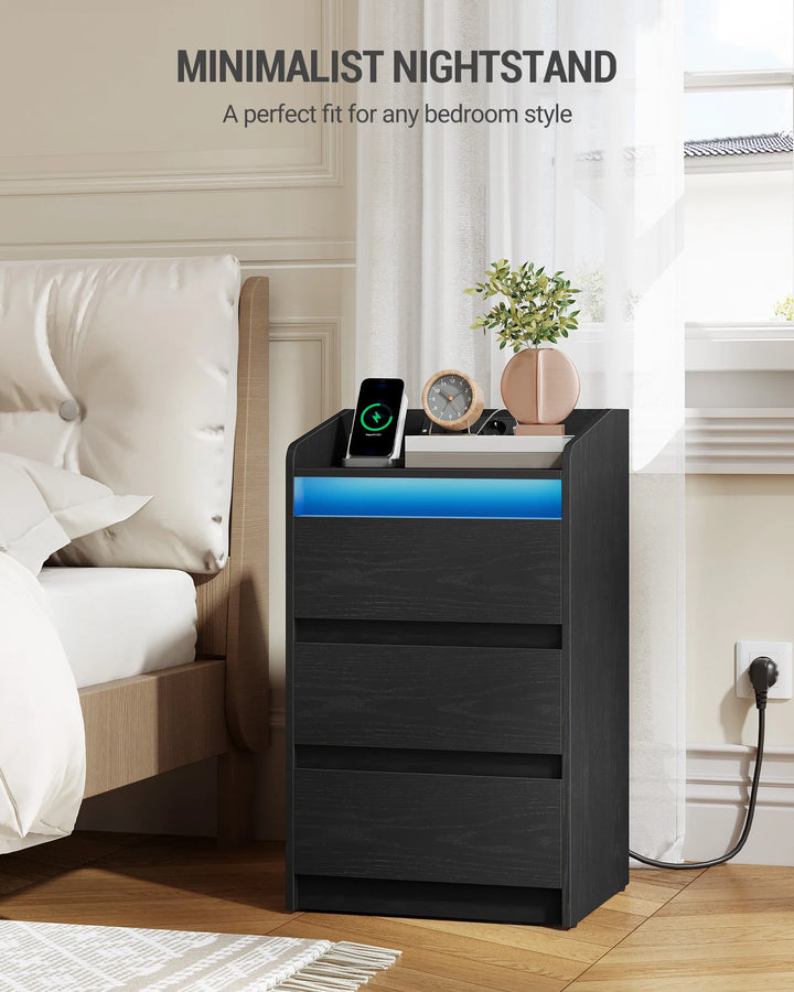 Hzuaneri Bedside Table with 3 Drawers