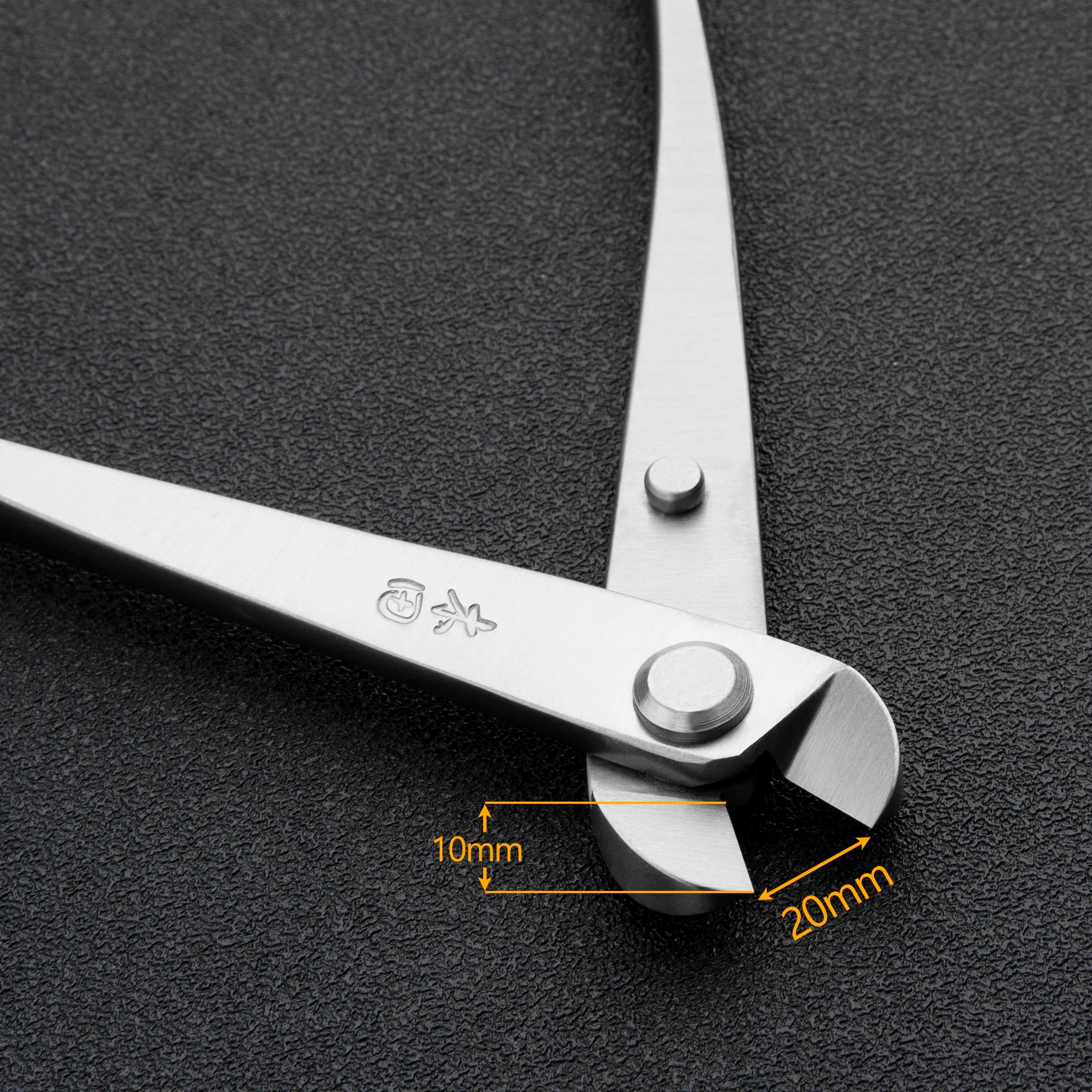 Professional grade bonsai tools wire cutter integrally forged with 4Cr13MoV