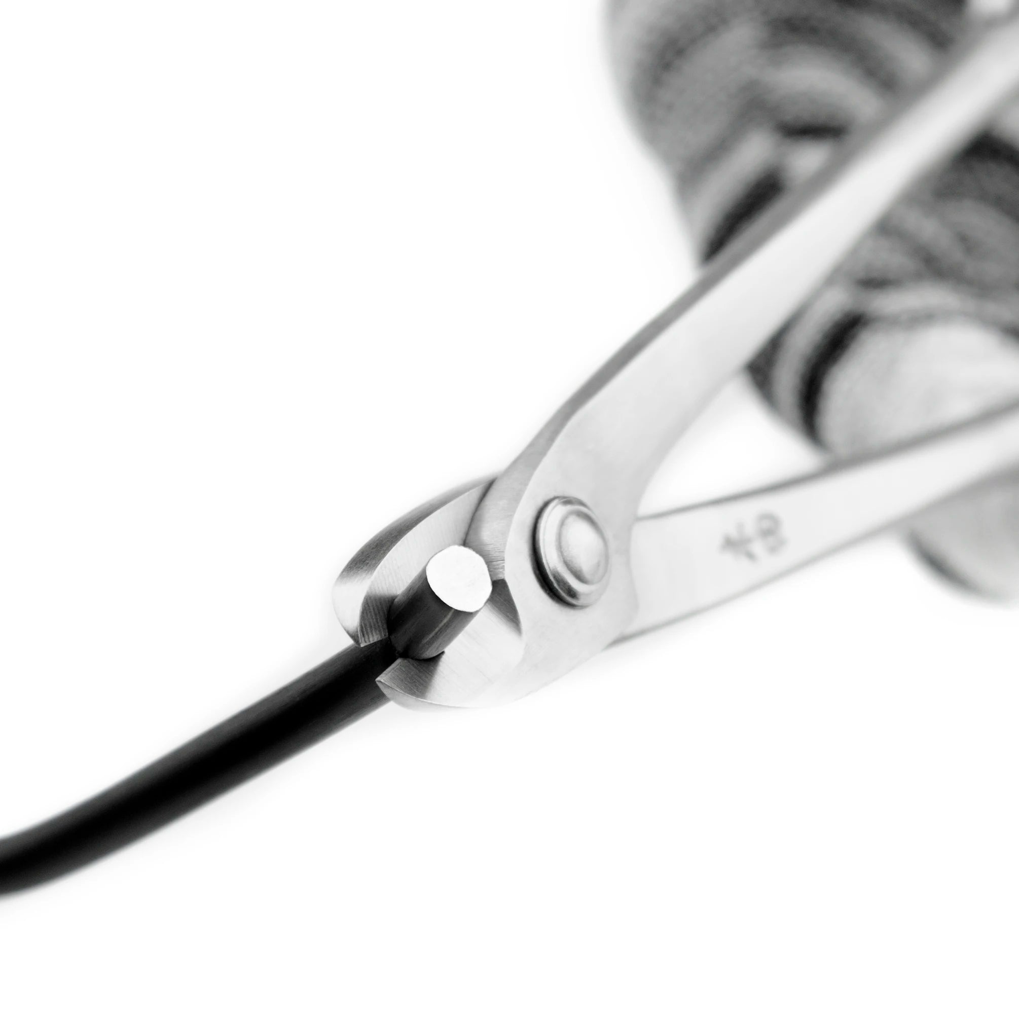 Professional grade bonsai tools wire cutter integrally forged with 4Cr13MoV