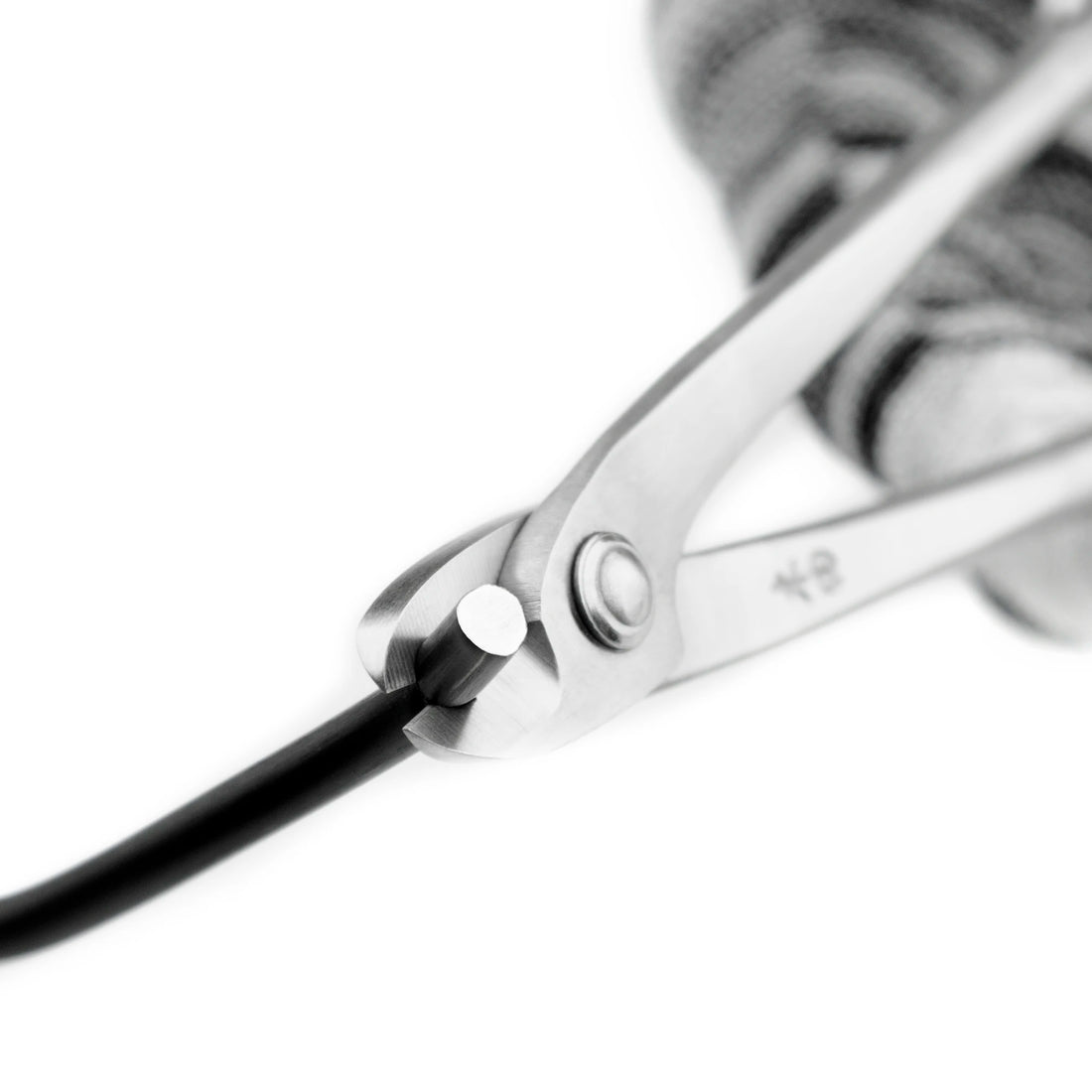Professional grade bonsai tools wire cutter integrally forged with 4Cr13MoV