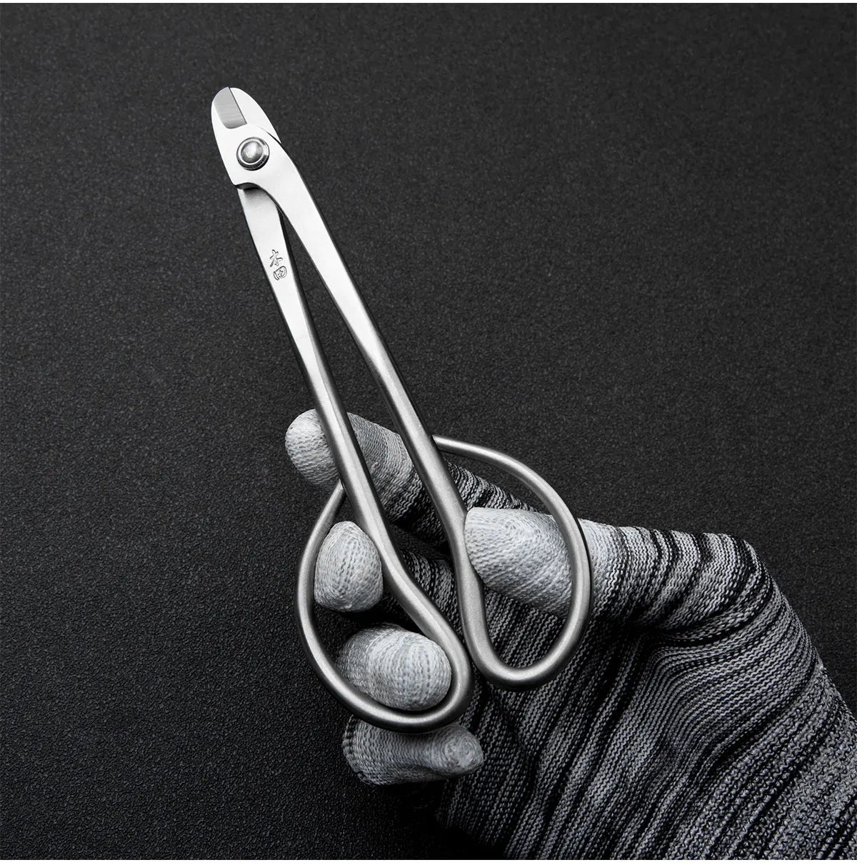 Professional grade bonsai tools wire cutter integrally forged with 4Cr13MoV
